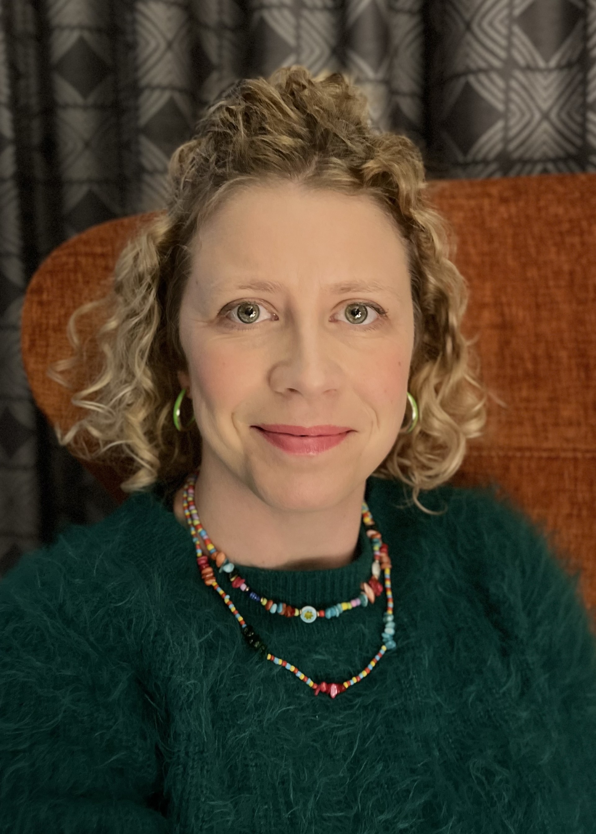 Lucy Cuthew Headshot